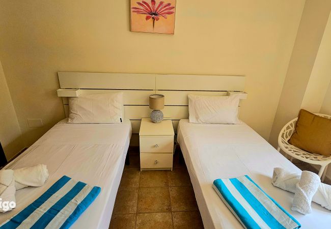 Apartamento en Ayamonte - CAP01 Con jardín y acceso a la piscina. Apartamento en Ayamonte - CAP01 Con jardín y acceso a la piscina.