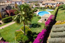 Casa en Ayamonte - WAR002 Town House with Garden and Pool Access
