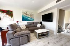 Casa en Ayamonte - Bright Refurbished 3-Bedroom Townhouse • ALI01