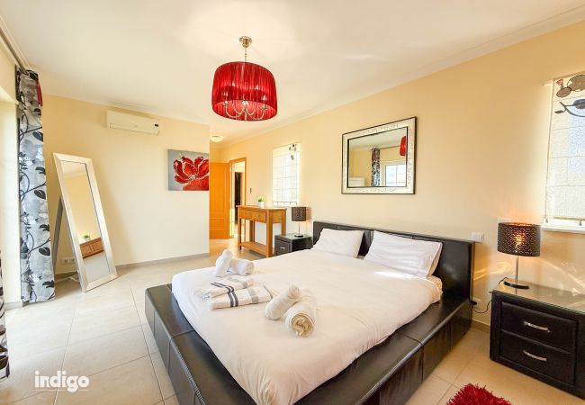 Villa en Ayamonte - Villa Nosredna 5 Bedroom & Pool LES01 Villa en Ayamonte - Villa Nosredna 5 Bedroom & Pool LES01