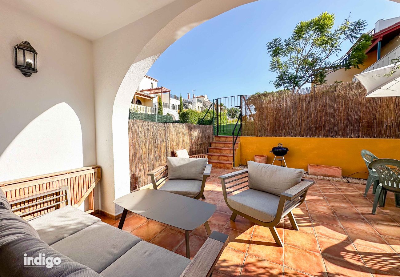 Casa em Ayamonte - ROU02 Cómoda Casa con Puerta a la Piscina