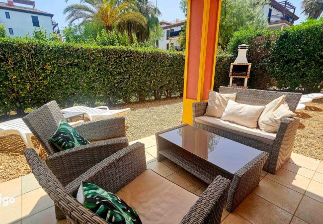 Apartamento em Ayamonte - CAP01 Con jardín y acceso a la piscina.