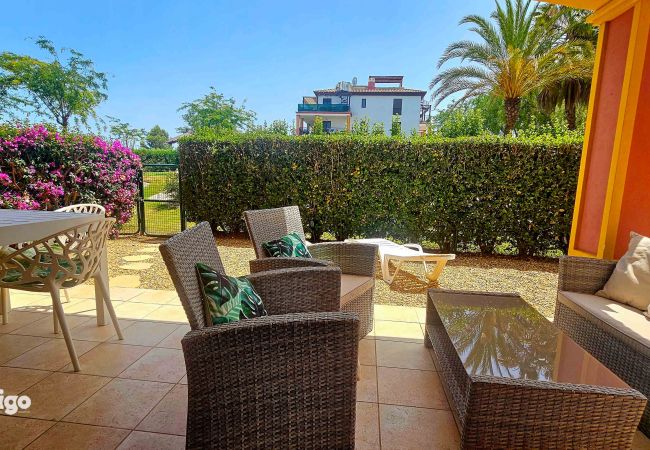 Apartamento em Ayamonte - CAP01 Con jardín y acceso a la piscina. Apartamento em Ayamonte - CAP01 Con jardín y acceso a la piscina.