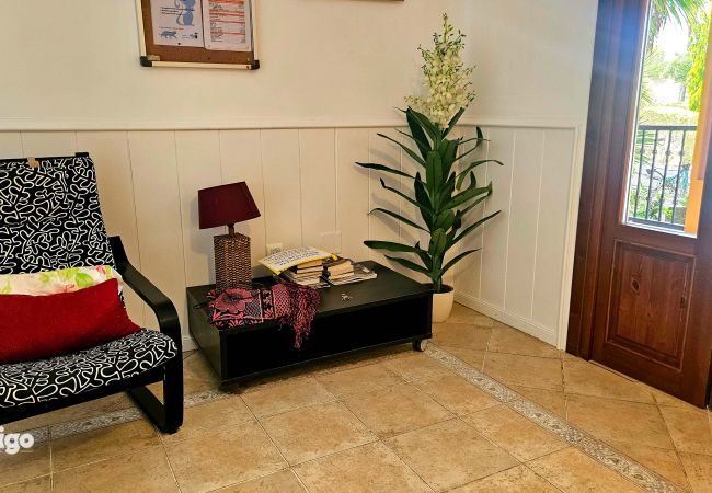 Apartamento em Ayamonte - CAP01 Con jardín y acceso a la piscina. Apartamento em Ayamonte - CAP01 Con jardín y acceso a la piscina.