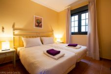 Apartamento em Isla Canela - Frontline Golf Apartment • Sleeps 6 • SLE01