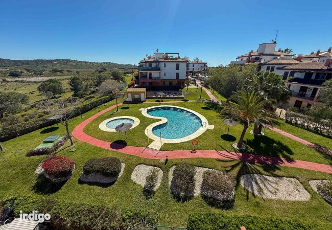 Apartamento em Ayamonte - BRI02 South-Facing Apartment with Pool Views Apartamento em Ayamonte - BRI02 South-Facing Apartment with Pool Views