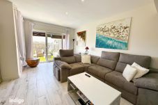 Casa em Ayamonte - Bright Refurbished 3-Bedroom Townhouse • ALI01