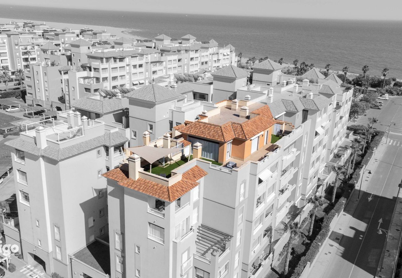 Apartamento em Isla Canela - Spacious Penthouse • Large Sun Terraces • HYA01