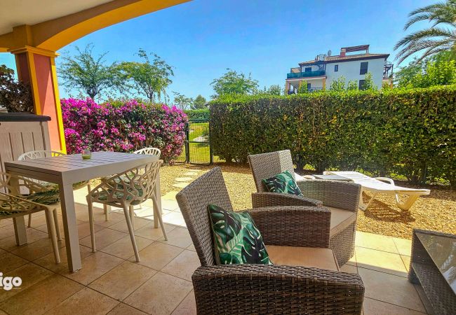 Apartment in Ayamonte - CAP01 Con jardín y acceso a la piscina. Apartment in Ayamonte - CAP01 Con jardín y acceso a la piscina.