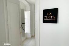 Rent by room in Ayamonte - DAV002 - Pinta Beautiful Modern Suite within the c