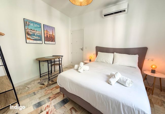 Rent by room in Ayamonte - Santa Maria • Modern Suite • Centro